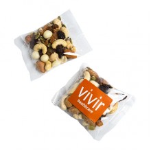 Trail Yoghurt Nut mix in 50g bag
